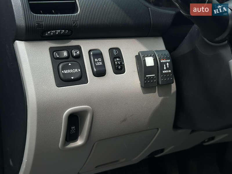 Внедорожник / Кроссовер Mitsubishi Pajero 2013 в Гостомеле