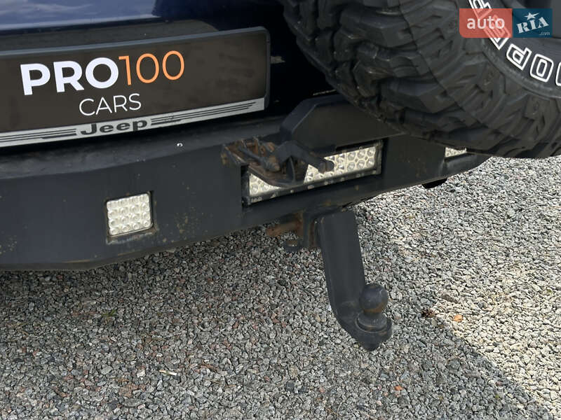 Внедорожник / Кроссовер Mitsubishi Pajero 2013 в Гостомеле