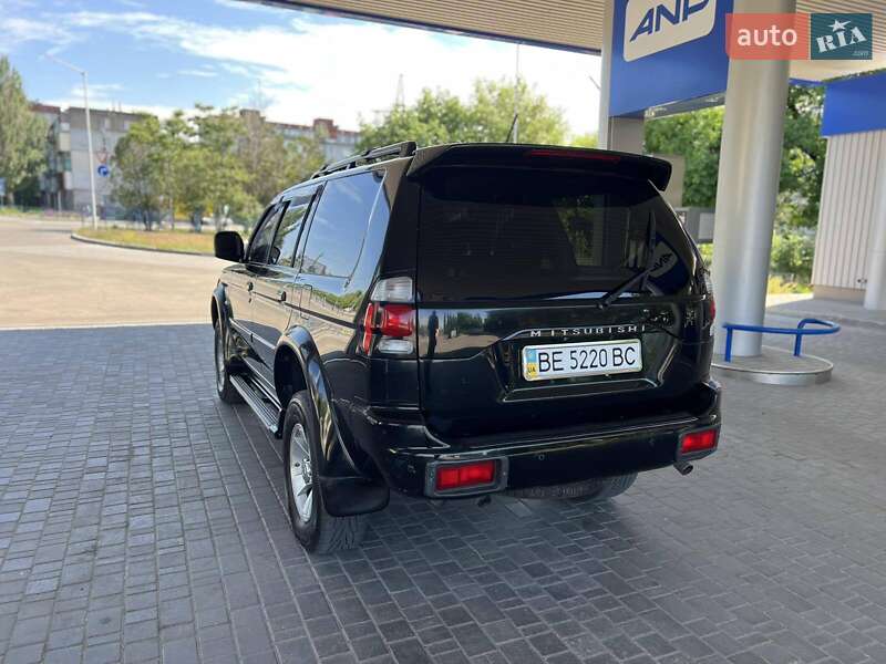 Позашляховик / Кросовер Mitsubishi Pajero 2007 в Миколаєві