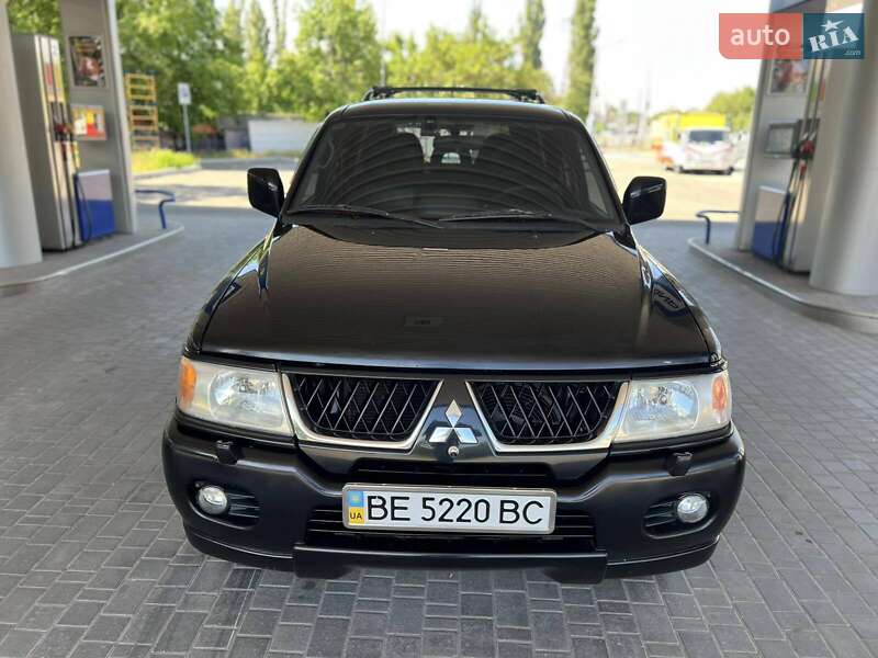Позашляховик / Кросовер Mitsubishi Pajero 2007 в Миколаєві