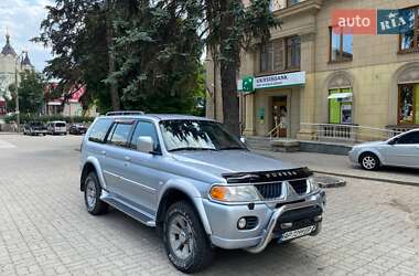 Внедорожник / Кроссовер Mitsubishi Pajero 2005 в 
