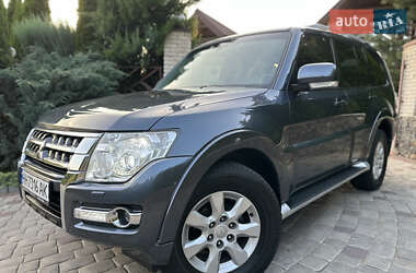 Внедорожник / Кроссовер Mitsubishi Pajero 2010 в Виннице
