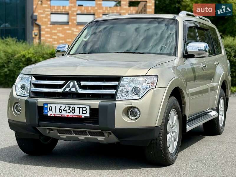 Mitsubishi Pajero 2008