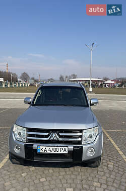 Внедорожник / Кроссовер Mitsubishi Pajero 2007 в Мукачево