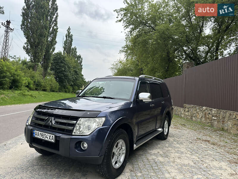Mitsubishi Pajero 2007