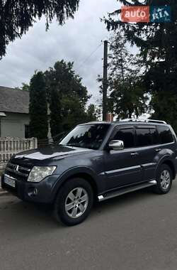 Внедорожник / Кроссовер Mitsubishi Pajero 2007 в Чорткове