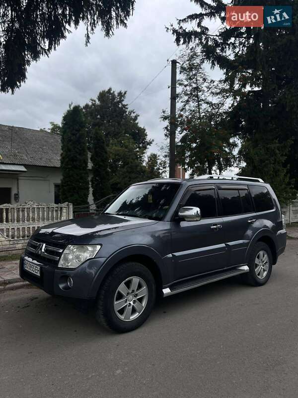Mitsubishi Pajero 2007