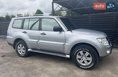 Внедорожник / Кроссовер Mitsubishi Pajero 2008 в Владимире