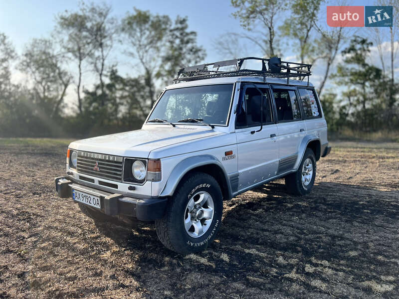 Внедорожник / Кроссовер Mitsubishi Pajero 1988 в Днепре фото 2 Внедорожник / Кроссовер Mitsubishi Pajero 1988 в Днепре