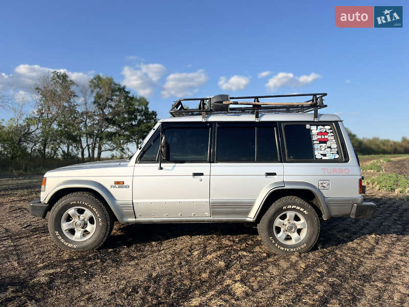 Внедорожник / Кроссовер Mitsubishi Pajero 1988 в Днепре фото 8 Внедорожник / Кроссовер Mitsubishi Pajero 1988 в Днепре