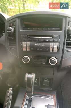 Внедорожник / Кроссовер Mitsubishi Pajero 2008 в 