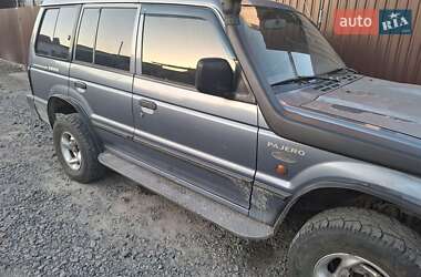 Внедорожник / Кроссовер Mitsubishi Pajero 1996 в 