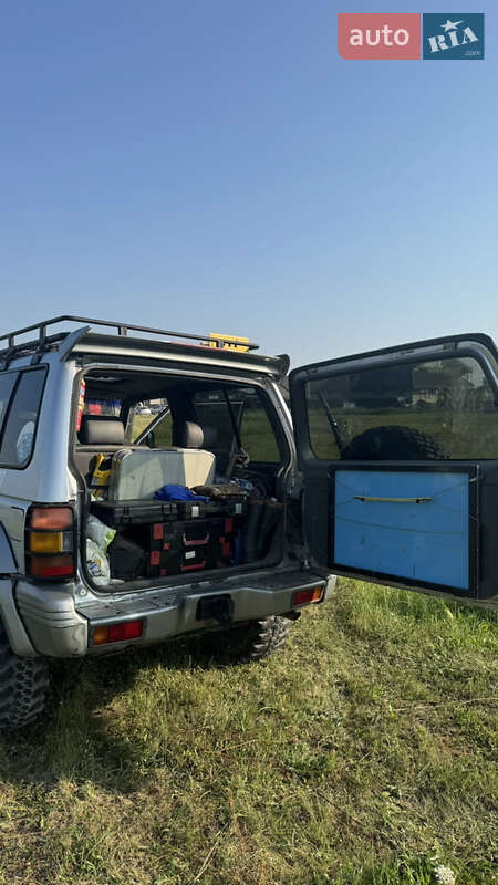 Позашляховик / Кросовер Mitsubishi Pajero 1992 в Ужгороді