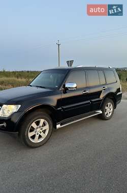 Внедорожник / Кроссовер Mitsubishi Pajero 2007 в 