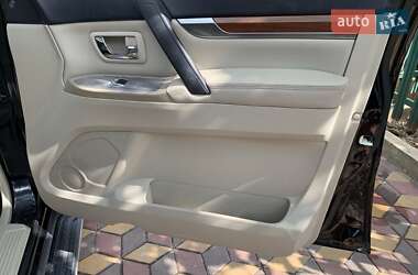 Внедорожник / Кроссовер Mitsubishi Pajero 2007 в 