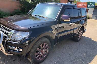 Внедорожник / Кроссовер Mitsubishi Pajero 2008 в 
