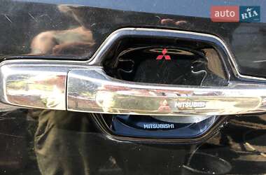 Внедорожник / Кроссовер Mitsubishi Pajero 2008 в 