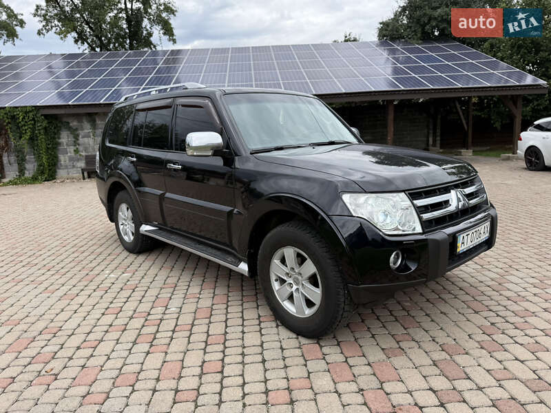 Внедорожник / Кроссовер Mitsubishi Pajero 2008 в 