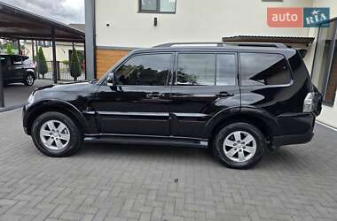 Внедорожник / Кроссовер Mitsubishi Pajero 2007 в 