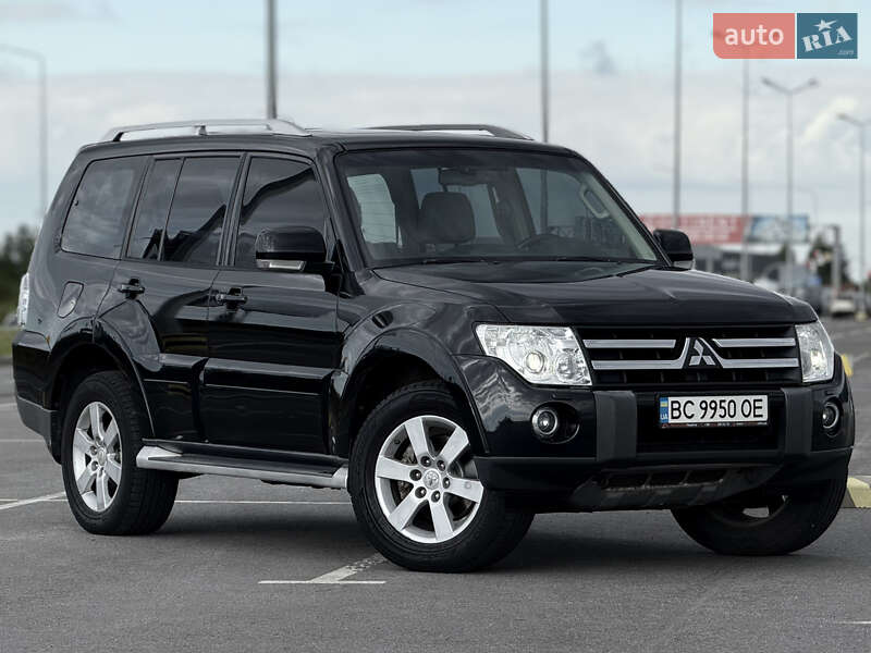 Внедорожник / Кроссовер Mitsubishi Pajero 2008 в 