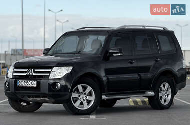 Внедорожник / Кроссовер Mitsubishi Pajero 2008 в 