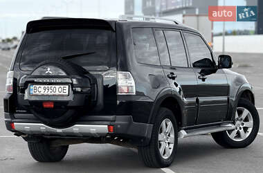 Внедорожник / Кроссовер Mitsubishi Pajero 2008 в 