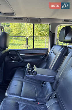 Внедорожник / Кроссовер Mitsubishi Pajero 2007 в 
