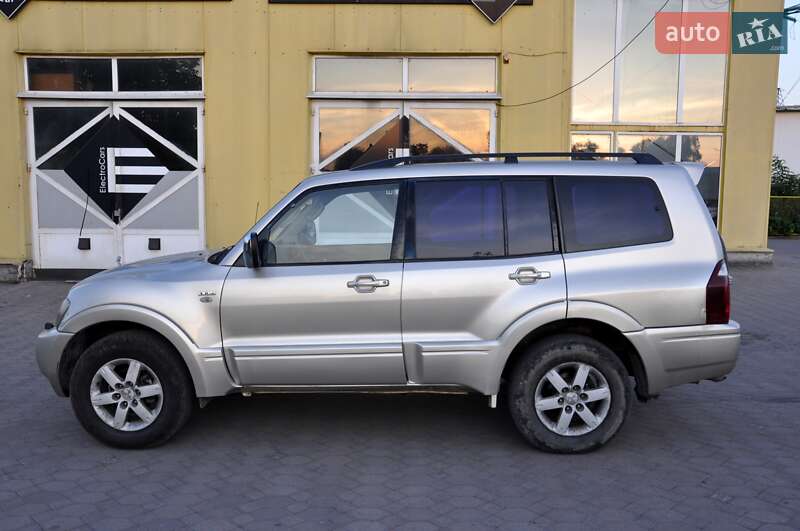 Внедорожник / Кроссовер Mitsubishi Pajero 2006 в Львове