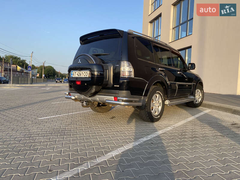 Позашляховик / Кросовер Mitsubishi Pajero 2007 в Калуші фото 6 Позашляховик / Кросовер Mitsubishi Pajero 2007 в Калуші