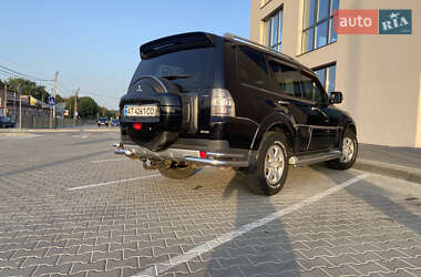 Внедорожник / Кроссовер Mitsubishi Pajero 2007 в 