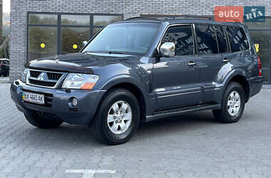 Внедорожник / Кроссовер Mitsubishi Pajero 2007 в Хмельницком
