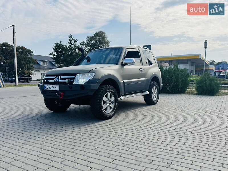 Mitsubishi Pajero 2007