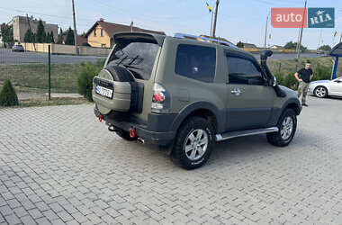 Внедорожник / Кроссовер Mitsubishi Pajero 2007 в 