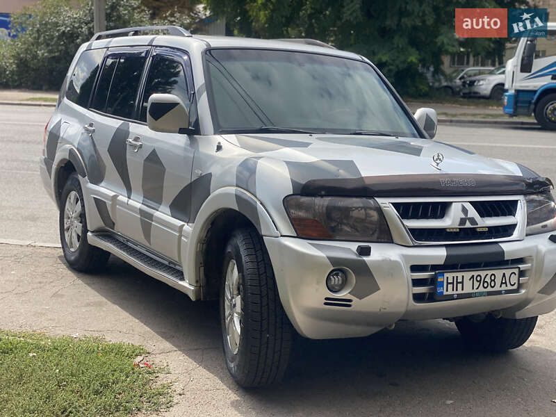 Внедорожник / Кроссовер Mitsubishi Pajero 2003 в Черкассах