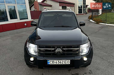 Внедорожник / Кроссовер Mitsubishi Pajero 2008 в 