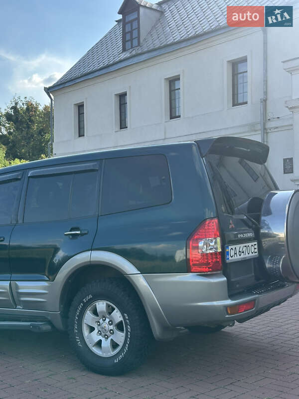 Внедорожник / Кроссовер Mitsubishi Pajero 2000 в Каневе