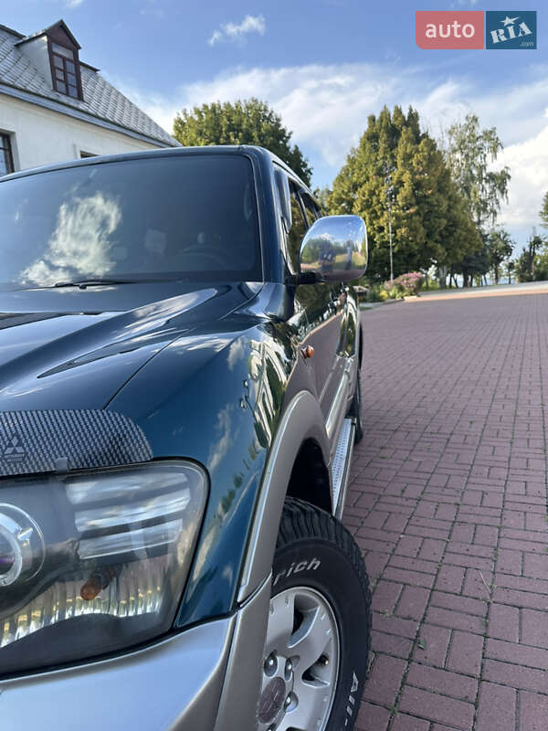 Внедорожник / Кроссовер Mitsubishi Pajero 2000 в Каневе