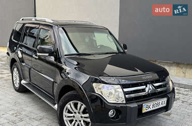 Позашляховик / Кросовер Mitsubishi Pajero 2007 в Рівному