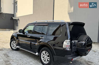 Внедорожник / Кроссовер Mitsubishi Pajero 2007 в 