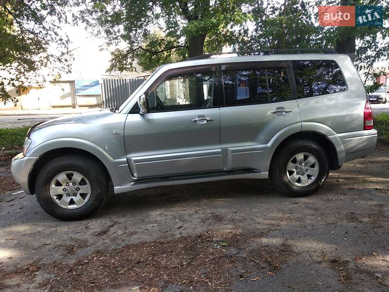 Внедорожник / Кроссовер Mitsubishi Pajero 2003 в Хмельницком