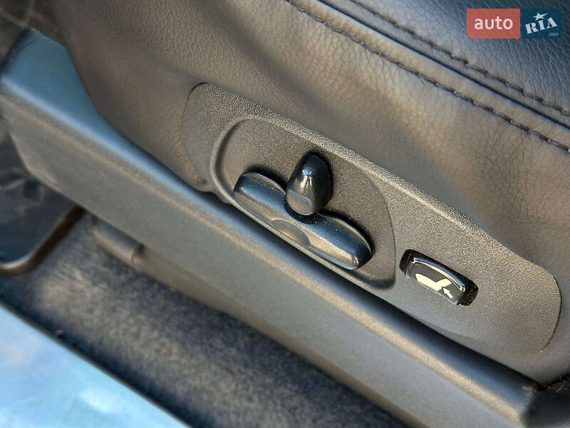 Внедорожник / Кроссовер Mitsubishi Pajero 2006 в Одессе