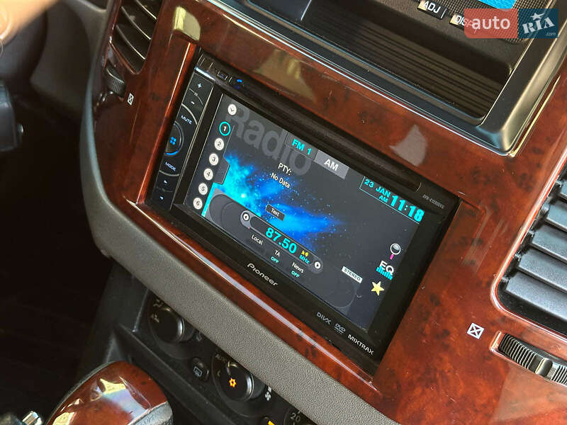 Внедорожник / Кроссовер Mitsubishi Pajero 2006 в Одессе