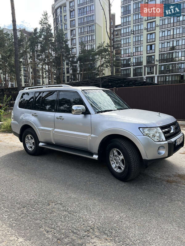 Mitsubishi Pajero 2007