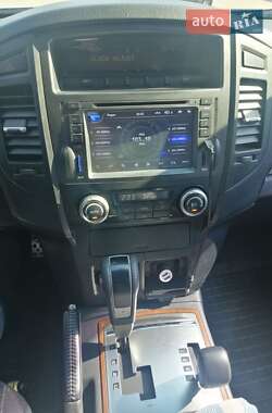 Позашляховик / Кросовер Mitsubishi Pajero 2008 в 