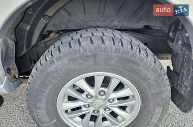 Позашляховик / Кросовер Mitsubishi Pajero 2014 в 