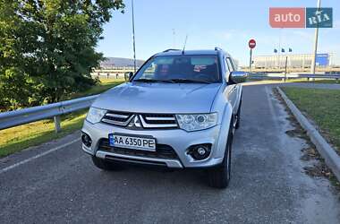 Mitsubishi Pajero 2014