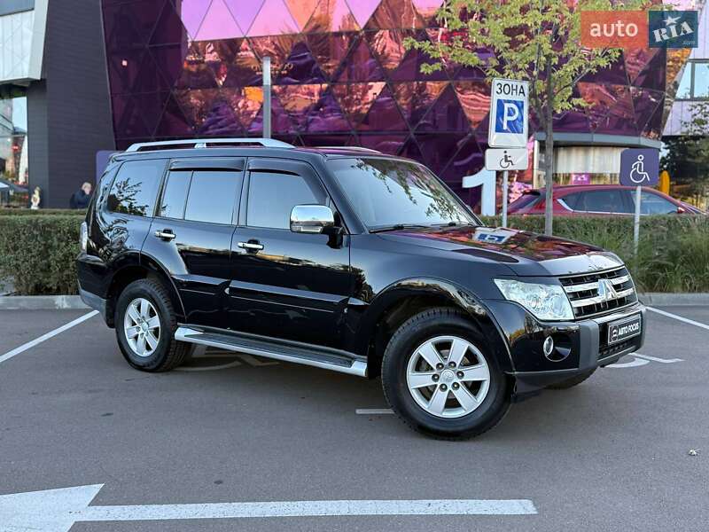 Mitsubishi Pajero 2007