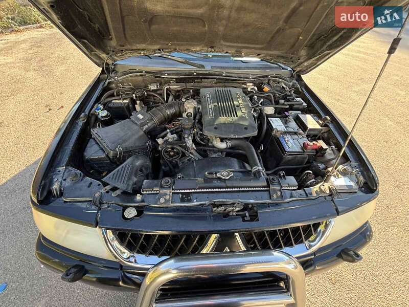 Позашляховик / Кросовер Mitsubishi Pajero 2007 в Хмельницькому