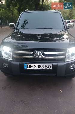 Mitsubishi Pajero 2008