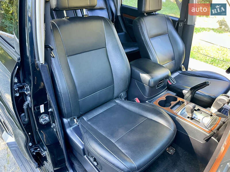 Внедорожник / Кроссовер Mitsubishi Pajero 2008 в Черновцах